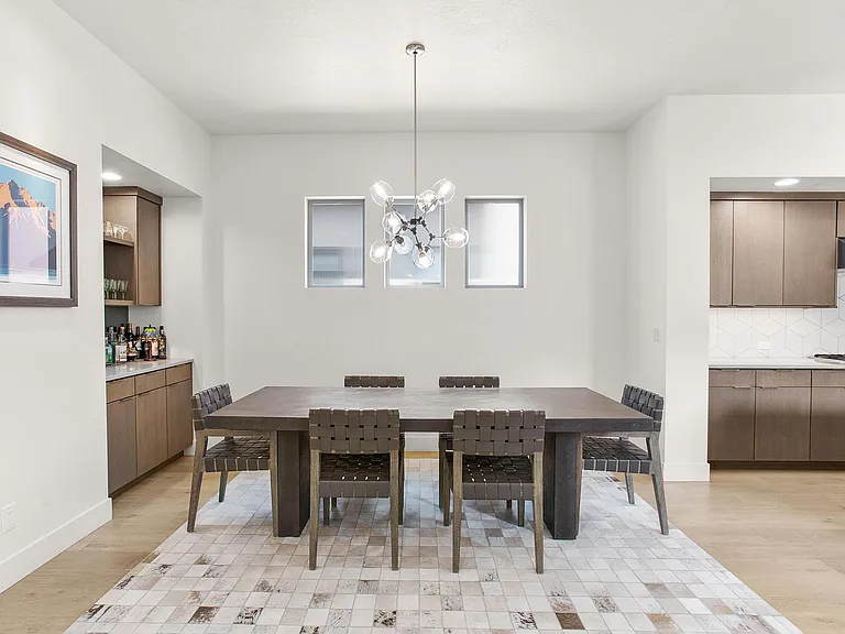 2548 E Warm Springs Ave — Photo 17
