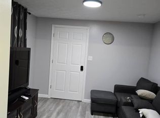 2405 Sycamore St #2405B, Columbus, IN 47201