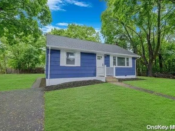 117 Patton Avenue, Wyandanch, NY 11798