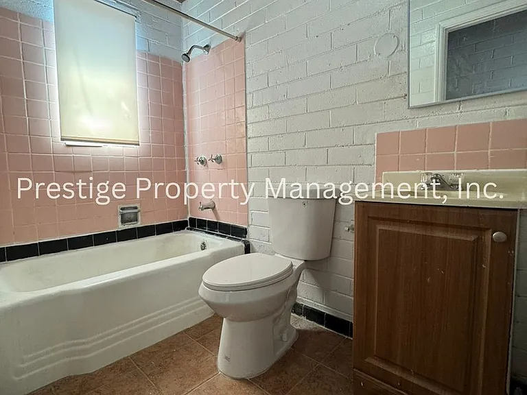 2201 E Grant Rd #19 — Photo 7