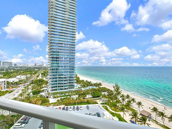 3rd image of 19333 Collins Ave APT 1503