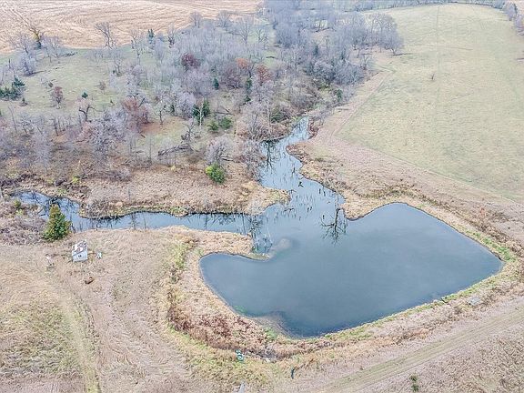 5th image of 44290 Chestnut Rd