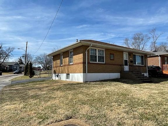 3rd image of 1437 Sheridan Dr