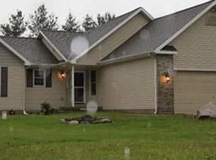 4520 Leeward Dr, Pleasant Lake, MI 49272