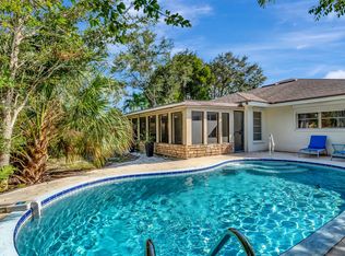 571 94th Ave N, Naples, FL 34108