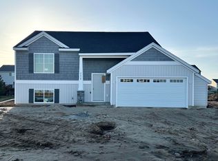 4658 Wren Dr, Caledonia, MI 49316