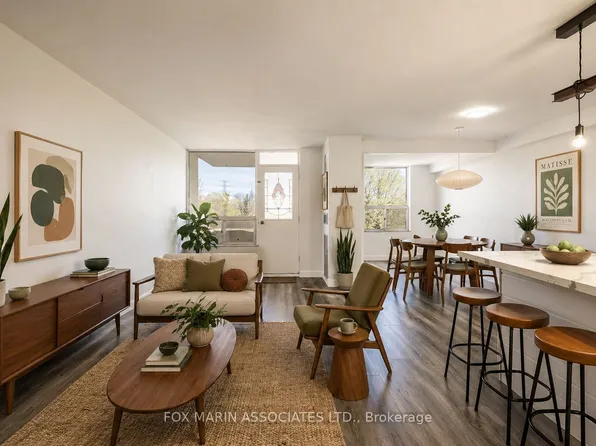 20 Edgecliff Golfway #312, Toronto, ON M3C 3A4