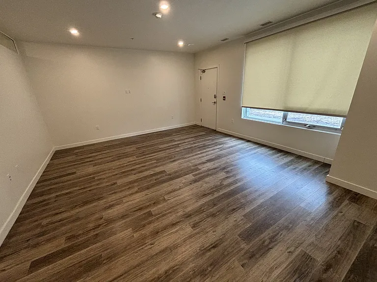 5623 Fenwick St #AYA404 — Photo 5