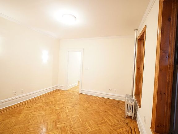 4th image of 206 Prospect Park W #2E