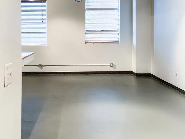 The Metropolitan Lofts — Photo 9