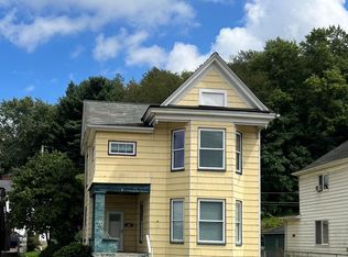 216 Marshall St, McMechen, WV 26040