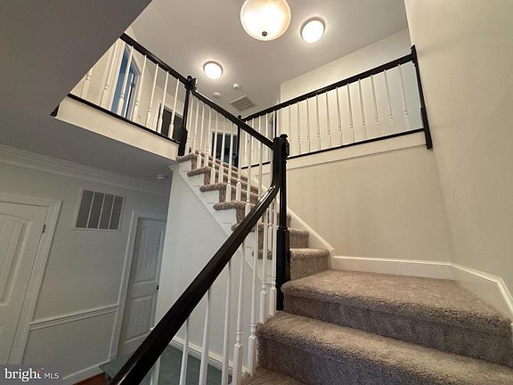 3rd image of 12126 Darnley Rd