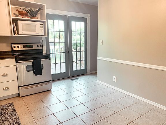 5th image of 2232 NW 50th St