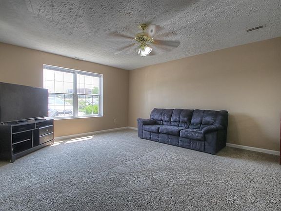 3rd image of 138 Eagle Nest Dr