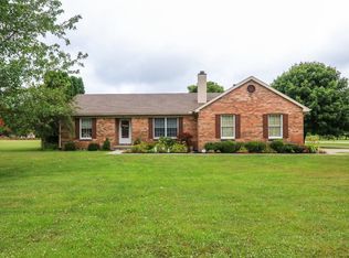 33 Tar Pike Rd, Blanchester, OH 45107