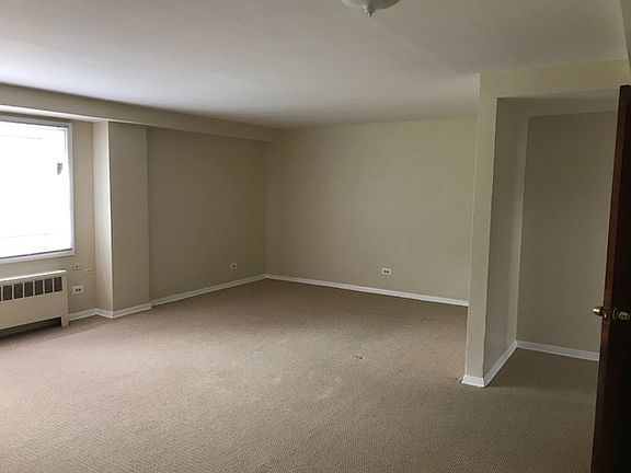 5th image of 4825 Crain St #2C