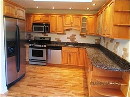 4th image of 425 Oxford Pl