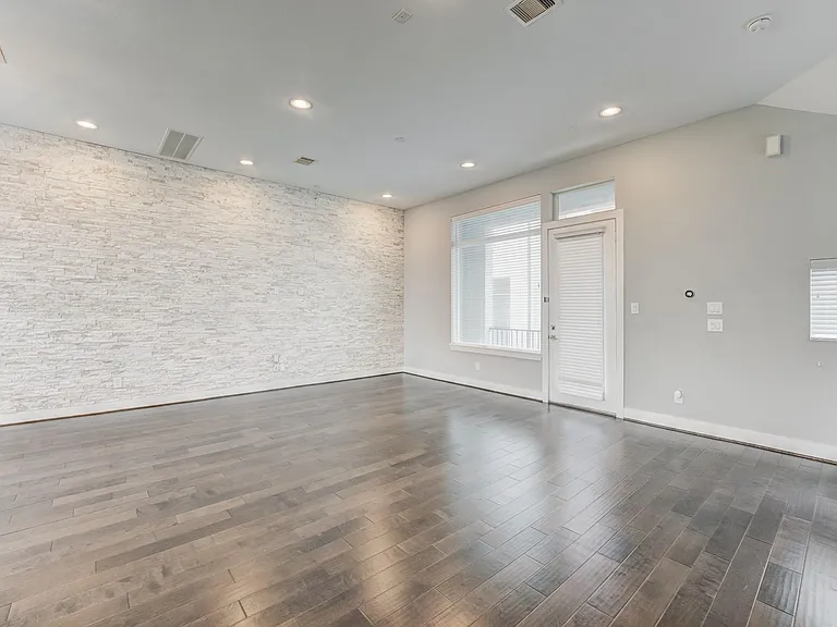 8409 Hempstead Rd #A — Photo 11