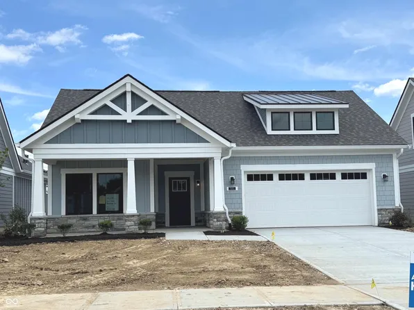 7073 Yosemite Dr, Zionsville, IN 46077