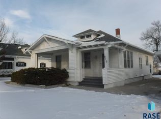 615 Rice St, Gregory, SD 57533