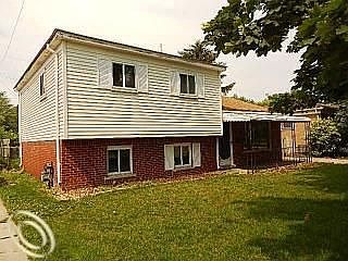 2nd image of 1744 Capitol Ave