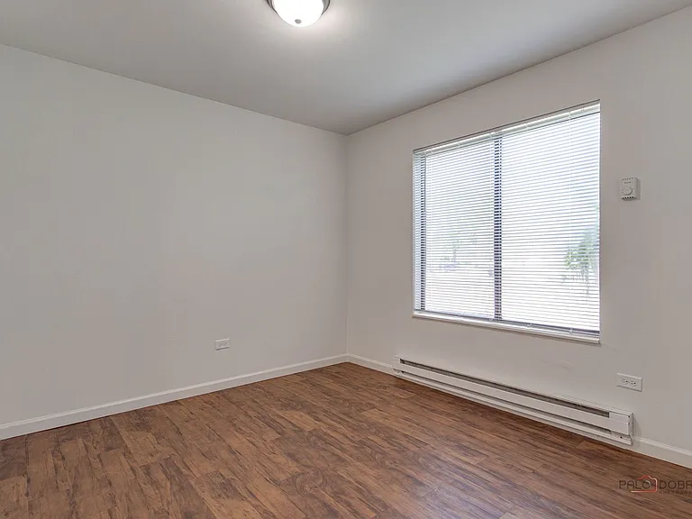 Hawthorne Glen Apartments — Photo 32
