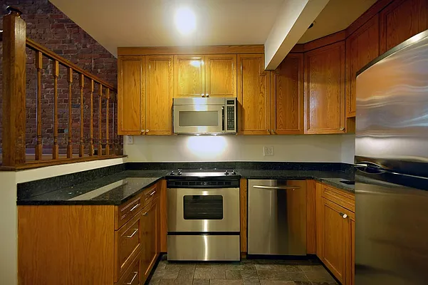 Rented by Mercedes Berk | media 14