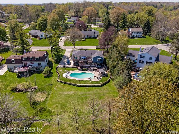 4th image of 117 Coachlamp Rd