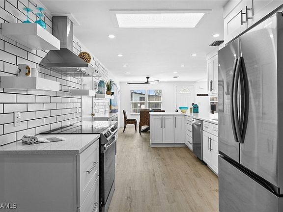 2nd image of 47 Sunset Cir