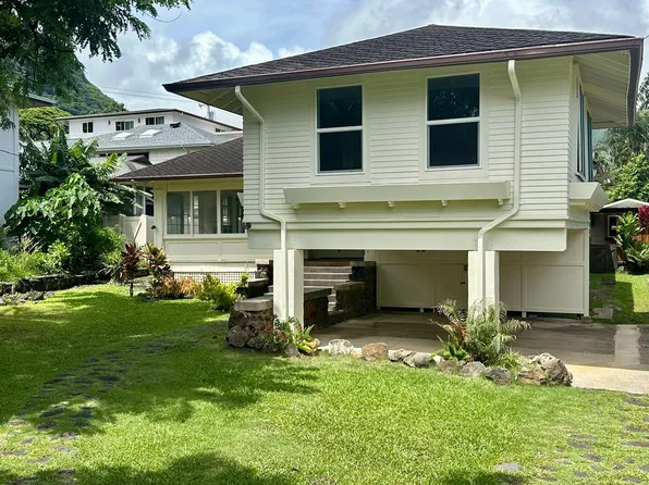 2610 Lowrey Ave, Honolulu, HI 96822