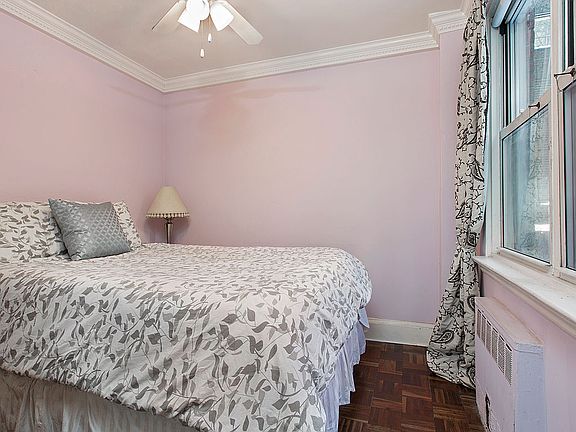 4th image of 221 E 50th St APT 1E