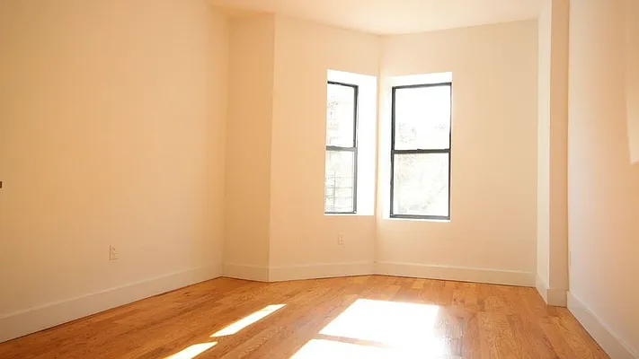 Rented by Nooklyn NYC LLC | media 7
