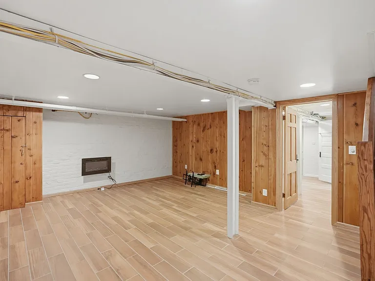 3839 Beecher St NW — Photo 31