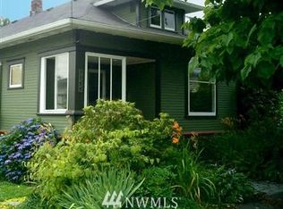 1127 NW 60th St, Seattle, WA 98107