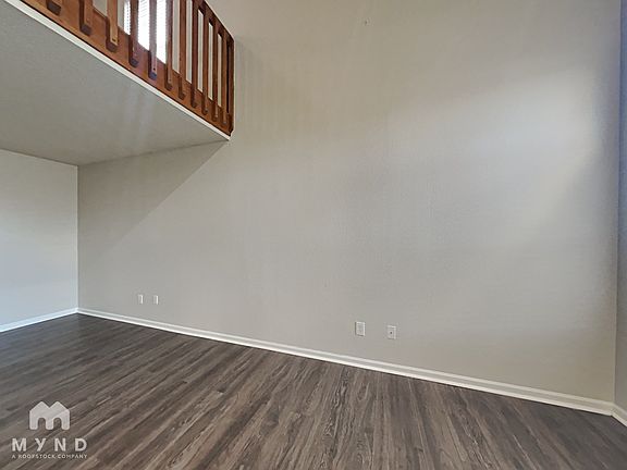 4th image of 1698 Prairieview Ln
