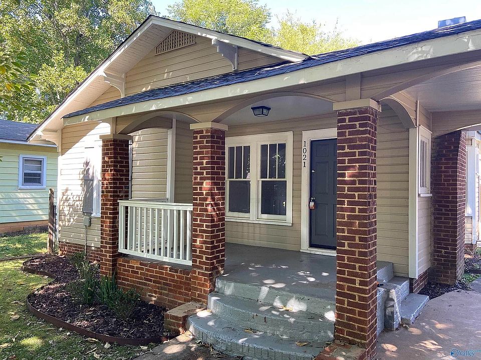 1st image of 1021 McCullough Ave NE #11192306