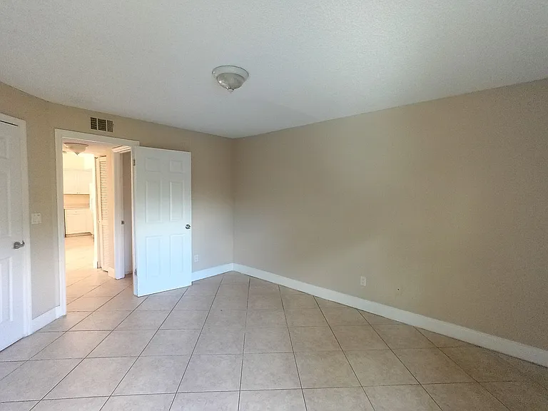5737 Gatlin Ave #428 — Photo 10