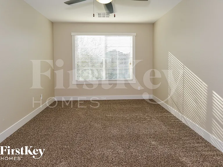 7380 Benlomond Ave — Photo 12