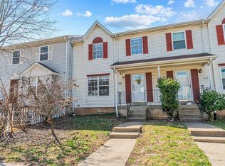 208 Meadows Ln NE, Leesburg, VA 20176