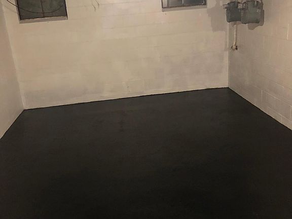 5th image of 80 Romaine Ave