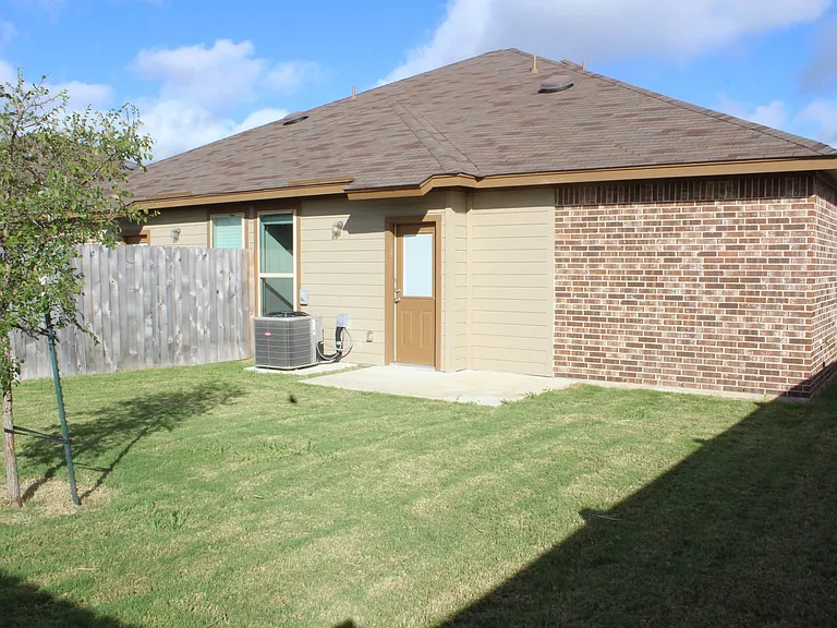 502 Creekside Frst — Photo 12