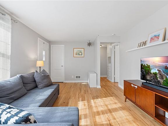 5th image of 4624 W 61st Ter