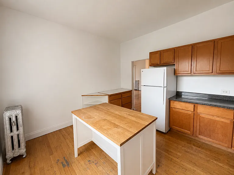 670 W Sheridan Rd #3W — Photo 9