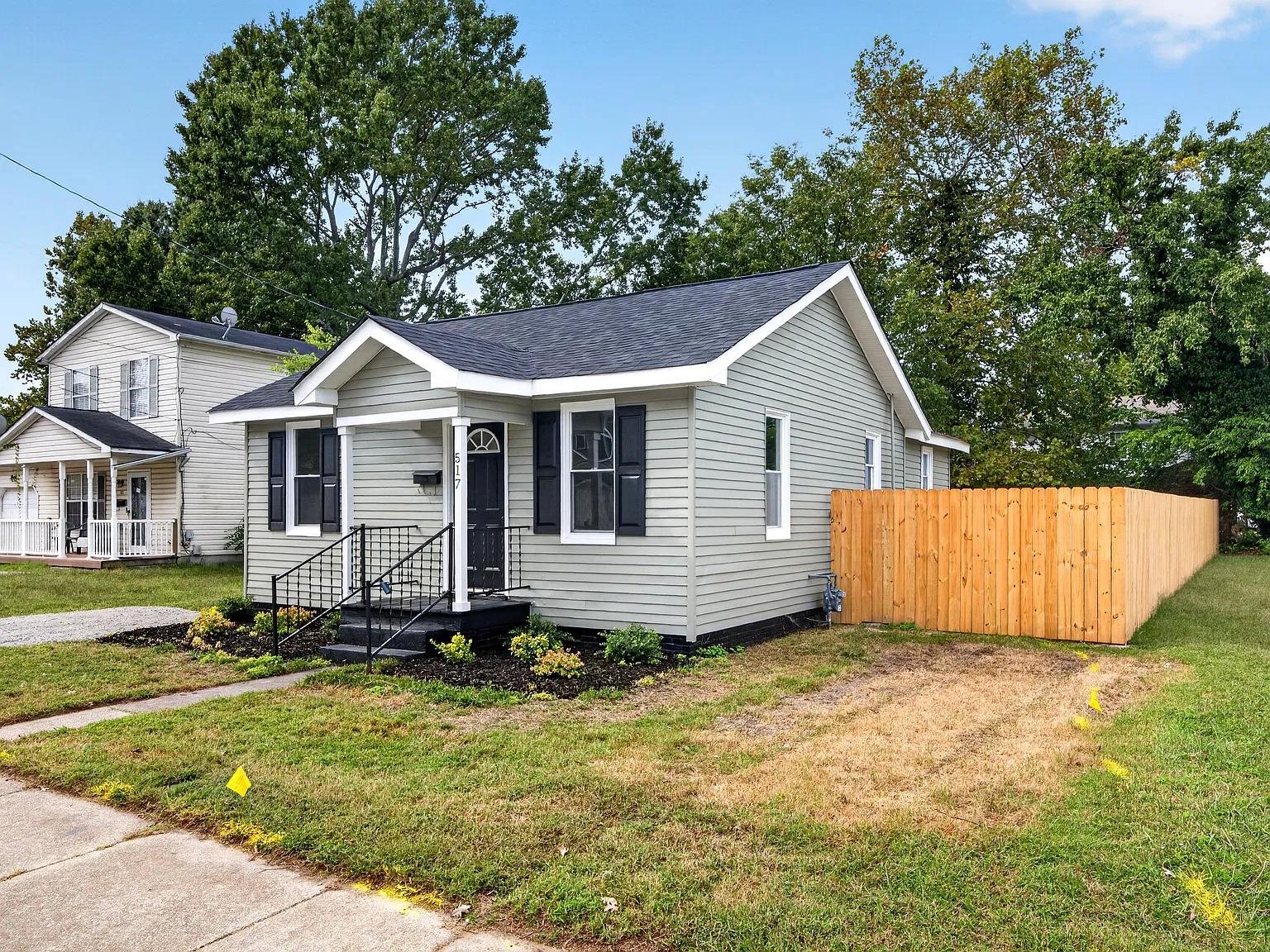 2 bed, 728 sqft, $1,900 — Photo 3