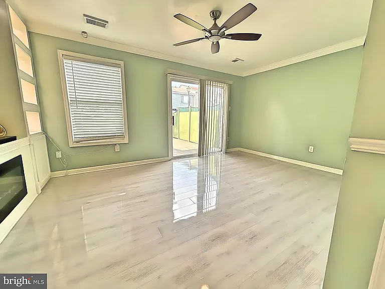 14658 Balsam St — Photo 8