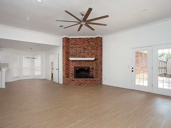 5th image of 5701 Mary Dell Dr