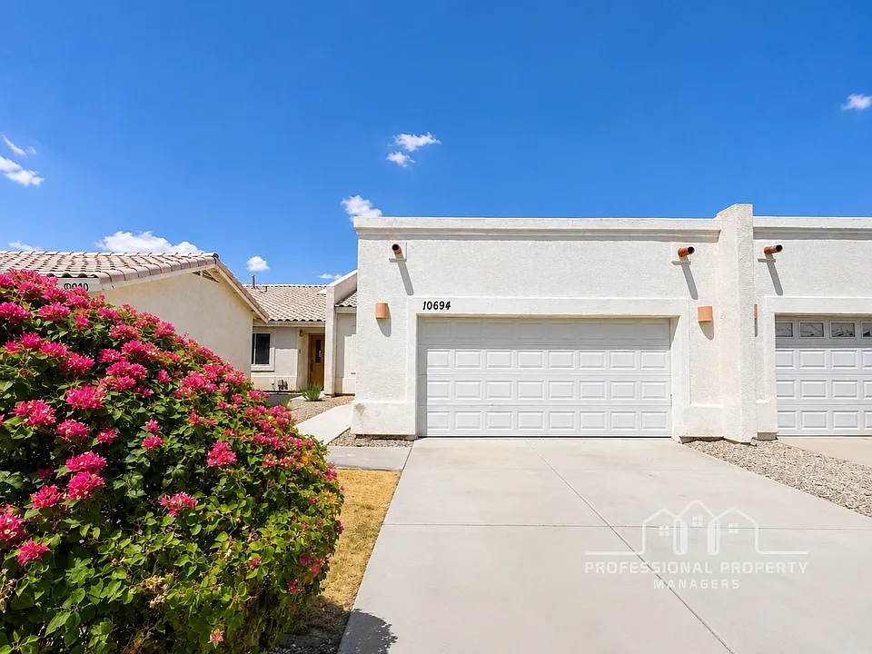 10694 E 34th Pl
