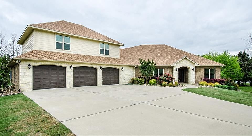 1st image of 1132 The Shores Dr