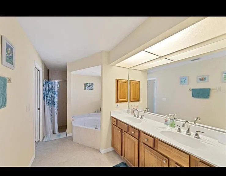 18327 Lamont Ave — Photo 6