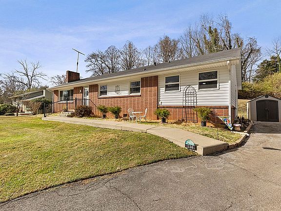 116 Montvue Rd - Front